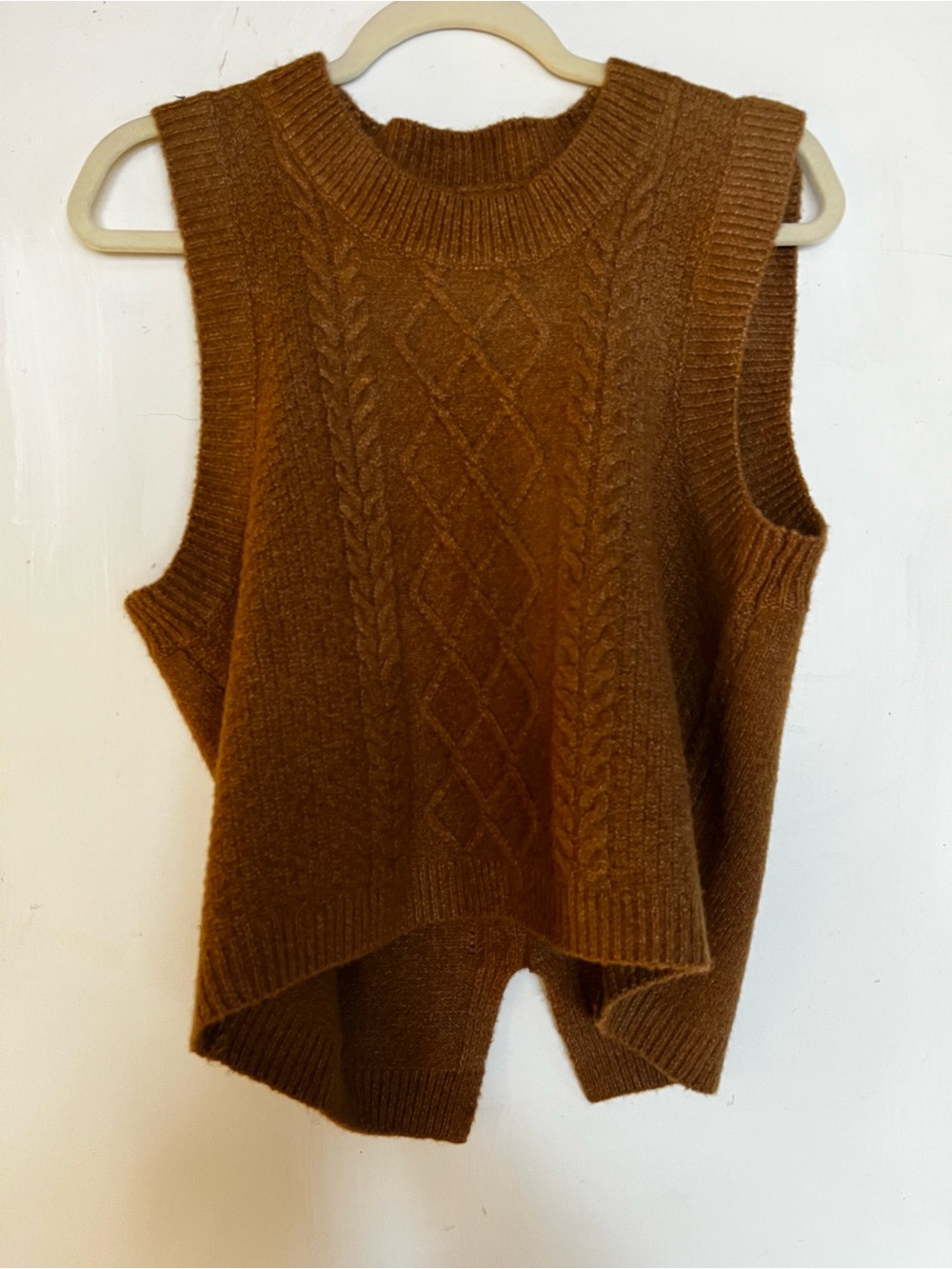 Fisherman preppy quiet luxury old money XL Cable Knit Sleeveless Sweater Vest